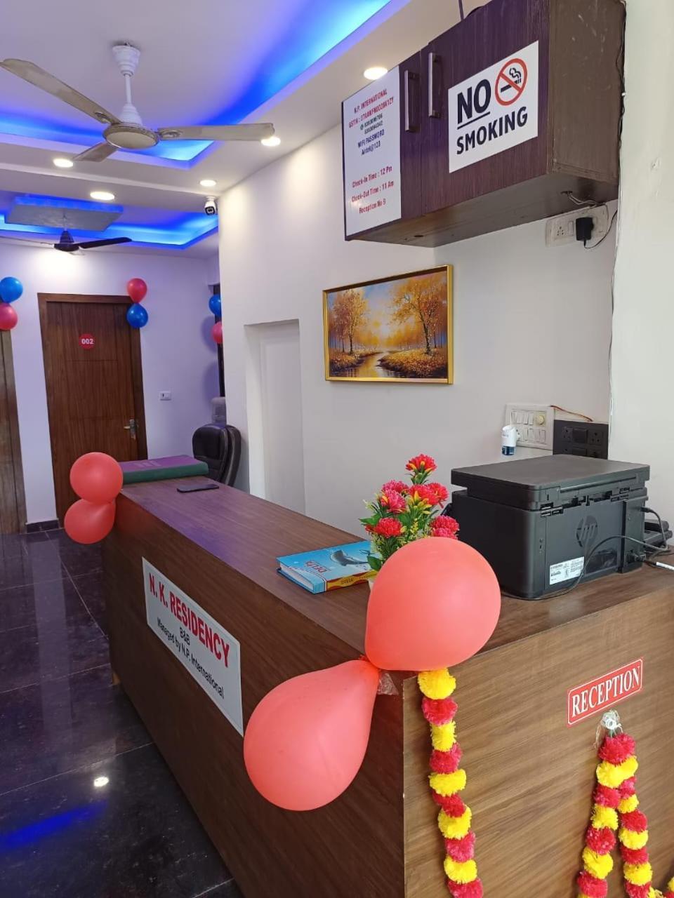 Hotel Np International - Near Govindpuri Metro